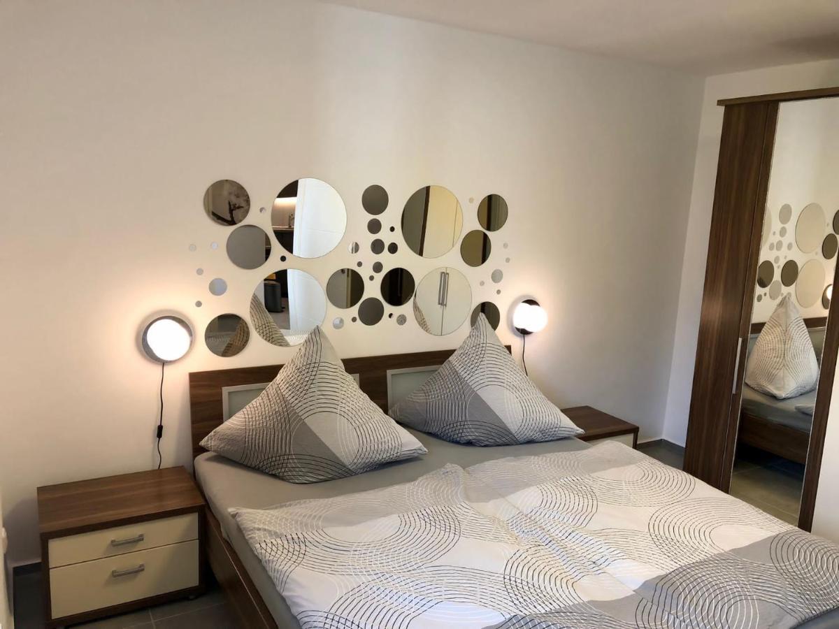 Erdgeschoss-Appartement Mit Seeterasse Ahrensbok Eksteriør bilde
