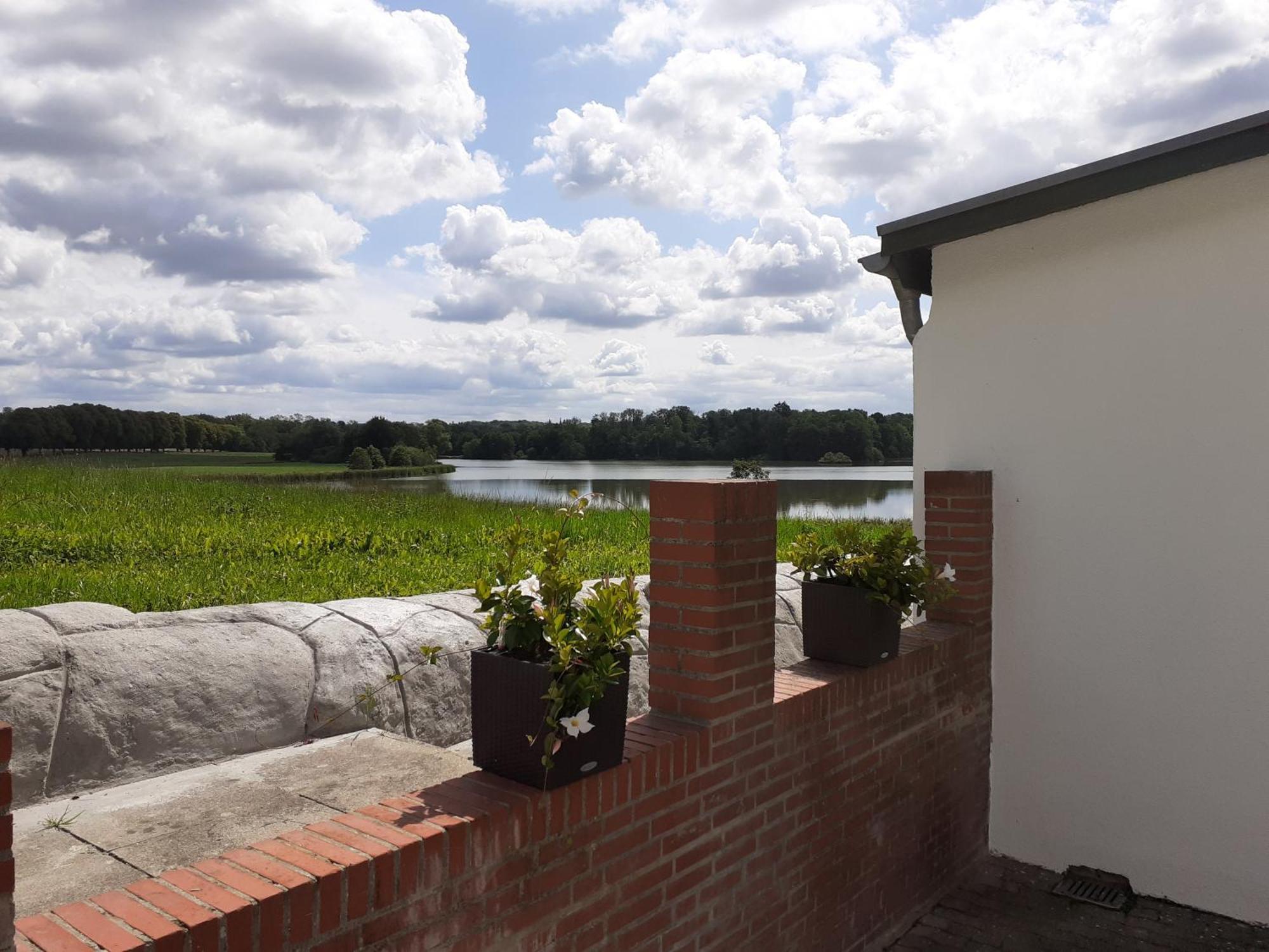Erdgeschoss-Appartement Mit Seeterasse Ahrensbok Rom bilde